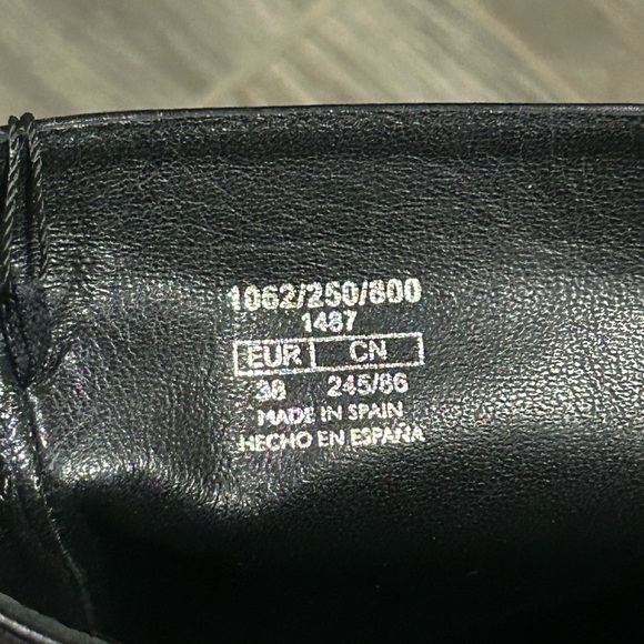 Zara x Massimo Dutti Women’s Leather Boots Square Toe Heels 38 NWT US 7.5 - Picture 9 of 9